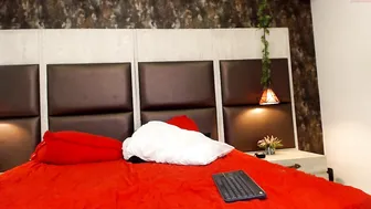 michell_and_redhot sexual mare fingering sex toys