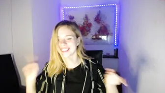 blonde_andcute cum from vibrator