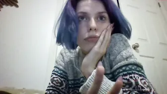 calliopekitty great girl fucks shaved cunt