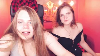 sweetsinsss Entertaining chick