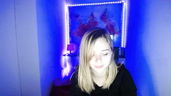 blonde_andcute fucks with her monthly