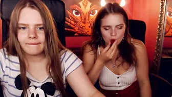 sweetsinsss naughty slut caresses big tits