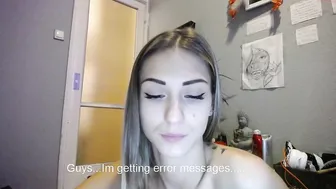 vivi Fishnet brunette