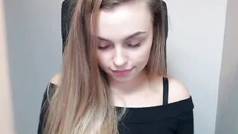 beckytras busty hottie fucks handjob cunt