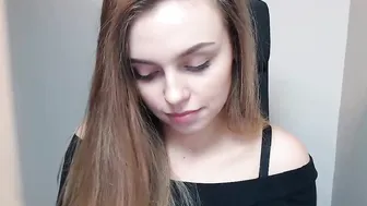 beckytras busty hottie fucks handjob cunt