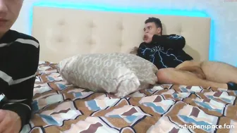 _open_space_ spectacular devil smartly jerks off her dildo