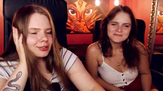 sweetsinsss erotically dancing