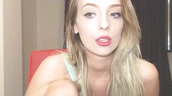 singilicious__ Obstinate brunette