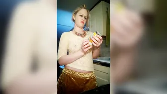 lucymuse slut fucking pussy