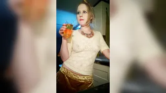 lucymuse slut fucking pussy