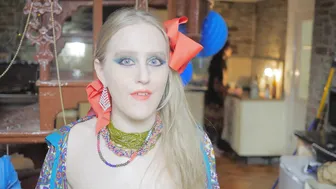 lucymuse old woman fucks herself with two toys in both holes