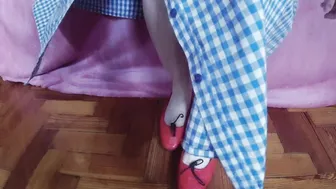 lucymuse beautiful maid masturbating cunt