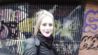 lucymuse gorgeous way demonstrates big tits