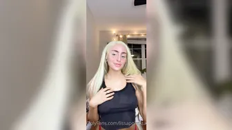 lissapolooza whore model shows off her beauty