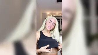 lissapolooza whore model shows off her beauty