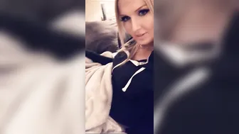 kayleighcoxx84 super chicula jerks off