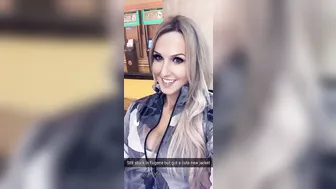 kayleighcoxx84 beautiful chick fucked with sex toys