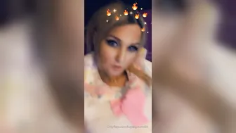kayleighcoxx84 cute slut fucks pussy with dildos