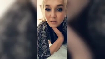 kayleighcoxx84 whore in police uniform