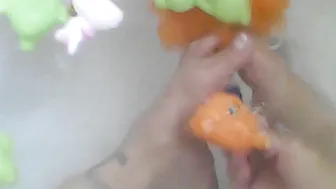 joclynstone shy babe seduces with big tits