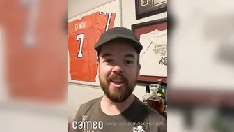 joclynstone busty chick caresses shaved foil