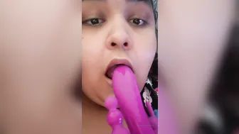 goddesskonata swallows a toy