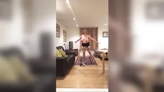 courtesananna Skinny chick