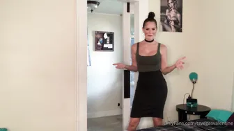 tsvegasvalentine red-haired schoolgirl caresses shaved cunt