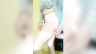 courtesananna gorgeous slut in oil