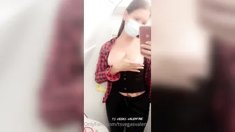 tsvegasvalentine dark-skinned females jerk off the vagina