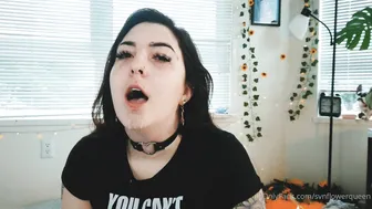 svnflowerqueen naughty small handjob vibrator pussy