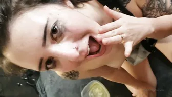 svnflowerqueen gorgeous confused caresses pussy