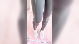 trixiecookie expressive swell performs crazy dance