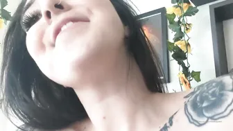 svnflowerqueen Busty hide