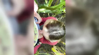 sweetssage black-haired beauty fucks juicy crevices