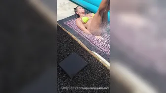 queenkarma69 blonde slut caresses shaved cunt