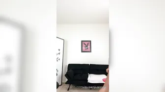 queenkarma69 busty hottie caresses shaved pussy