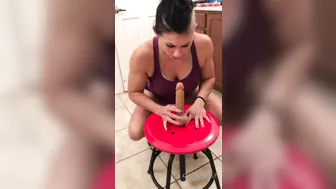 queenkarma69 chick with slack tits dancing in front of the camera