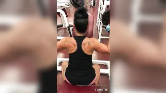 queenkarma69 adult mom handjob pussy