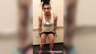 queenkarma69 luxurious bitch fucks pussy with phallus