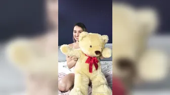 nancymiami  jerking off and cums