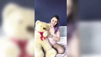 nancymiami  jerking off and cums