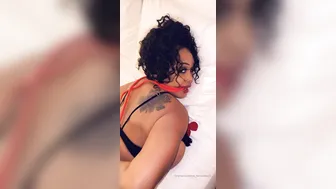 ms fernandes 25 appetizing pussy posing in some stockings