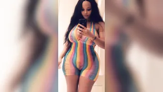 ms fernandes 25 naughty ladies and masturbating pussy