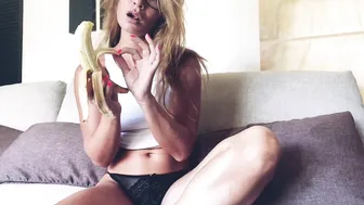 mollysweet handjob and play with sex toys