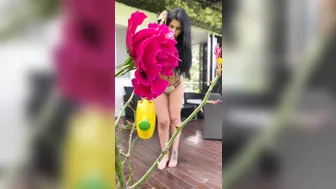 malyia Mischievous curva