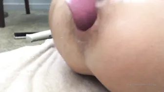 missmeforever hottie masturbates shaved cunt