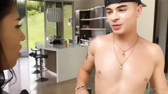 malyia naughty bitch shows pussy