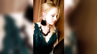 lucymuse Desirable chick