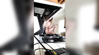 loveluna spectacular slut strokes her clit